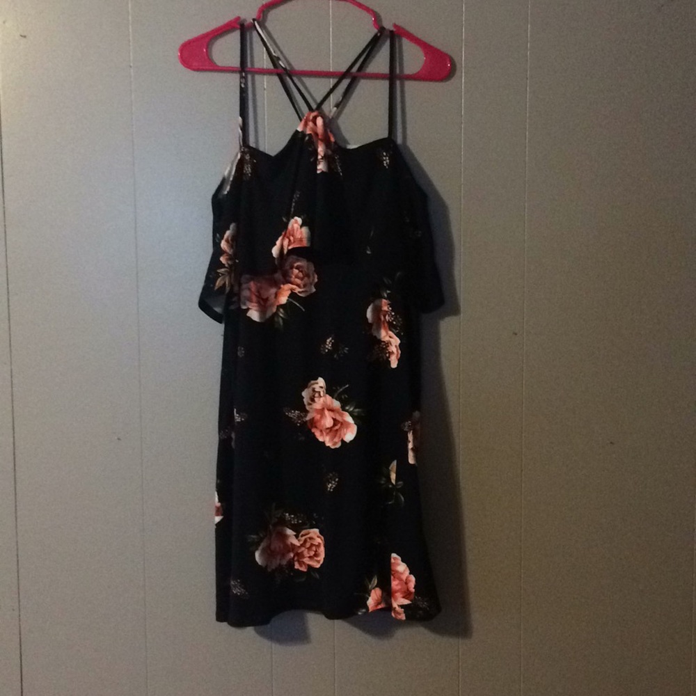 💜 5/$15 💜 Navy blue and floral sundress